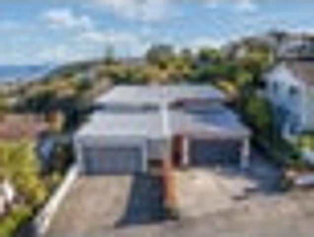Townhouse for sale in Days Bay, Wellington