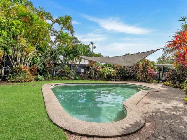 House for sale in Kewarra Beach, Queensland