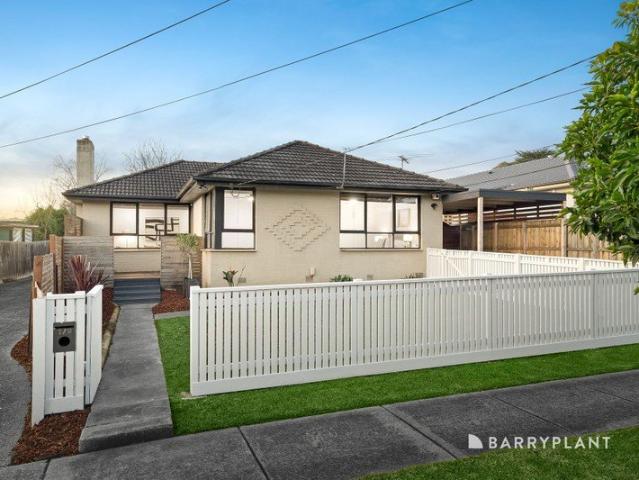 Townhouse for sale in Camerons Creek, Victoria