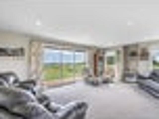 House for sale in Pine Bush, Southland