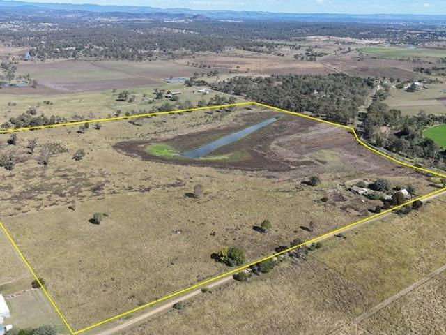 Cottage for sale in Brightview, Queensland