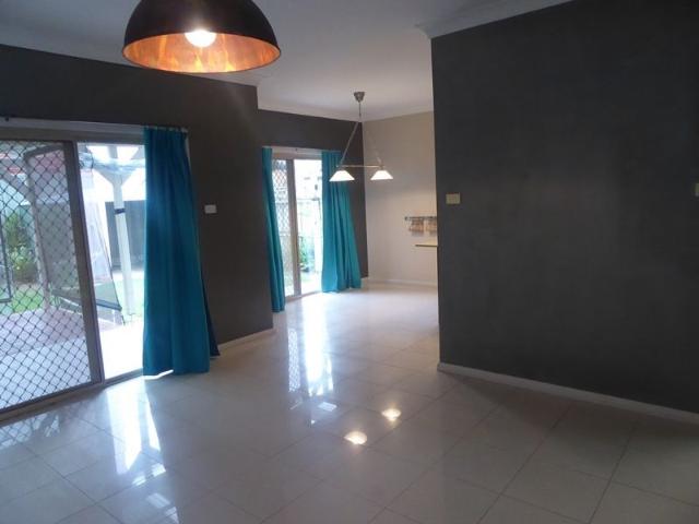 Townhouse for rent in Sydney, New South Wales