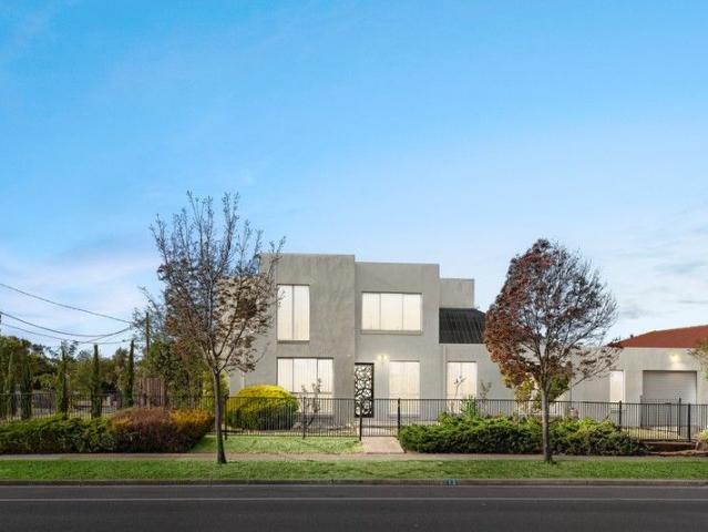 House for sale in Hoppers Crossing
