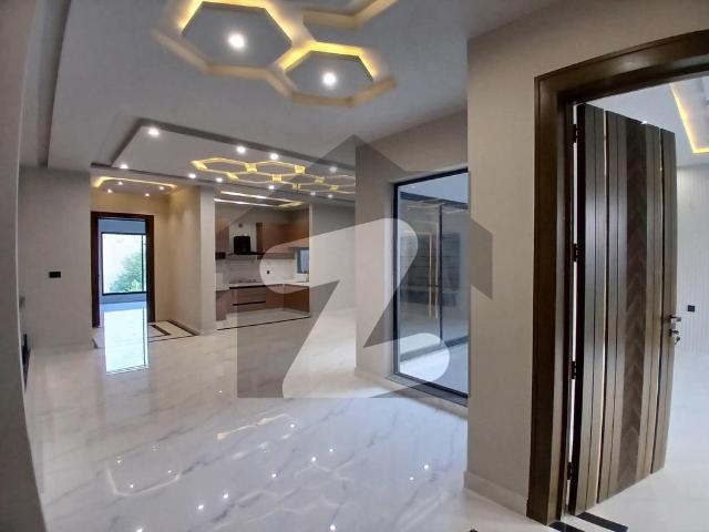 House for sale in Faisalabad, Islamabad Capital Territory