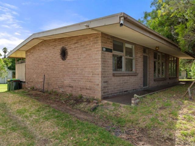 House for sale in Silverleaves, Victoria