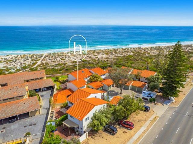 Townhouse for sale in Stirling, Western Australia