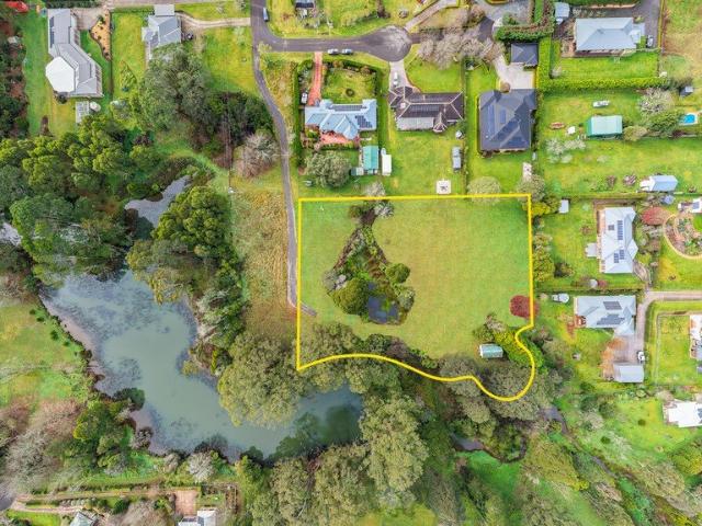 Land for sale in Robertson, New South Wales