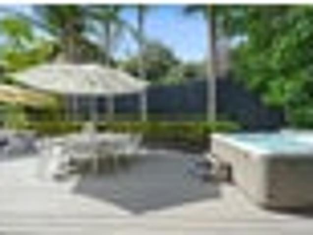 House for sale in Paremoremo