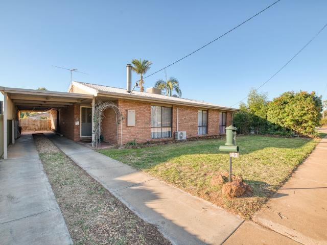 House for sale in Red Cliffs