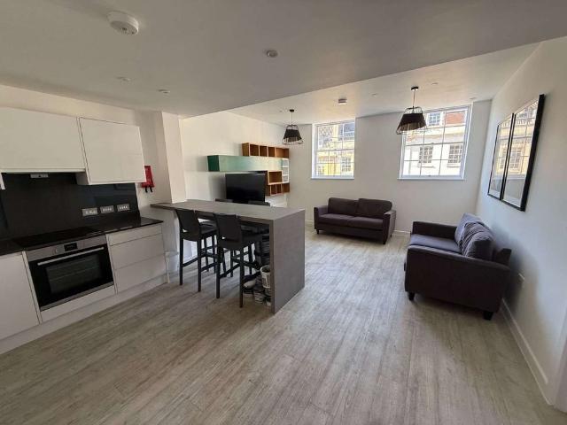 Room for rent in City Centre, Feckenham