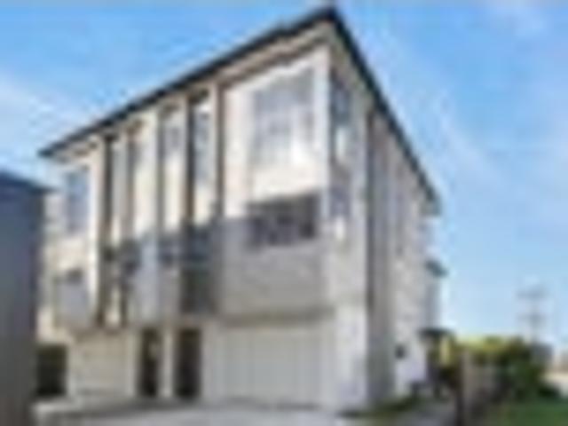 Townhouse for sale in Lincoln, Henderson-Massey