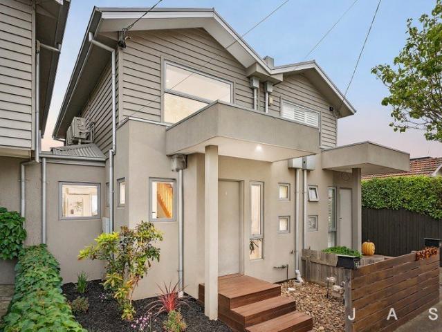 Townhouse for sale in Yarraville, Melbourne