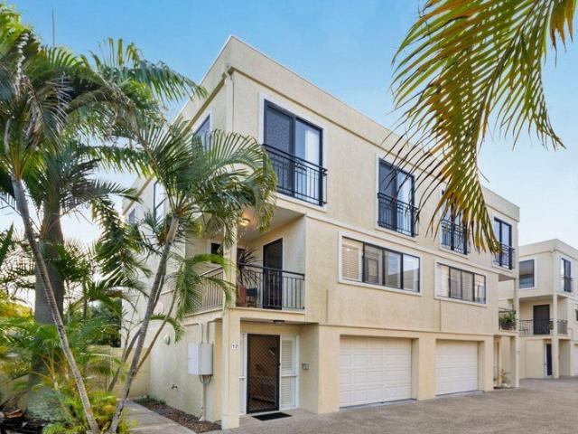 Townhouse for sale in Toombul, Queensland