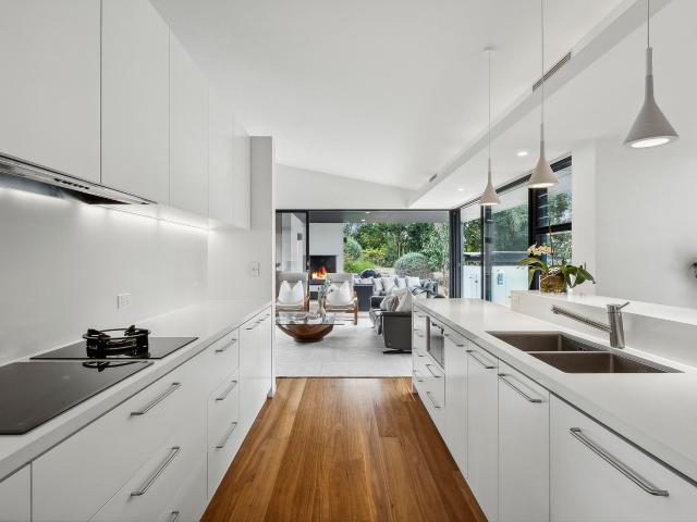 Cottage for sale in Sydney, New South Wales