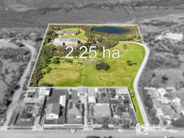 Cottage for sale in Tooradin, Melbourne