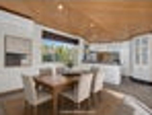 House for sale in Chaslands, Canterbury