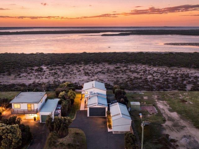 House for sale in Manns Beach, Victoria