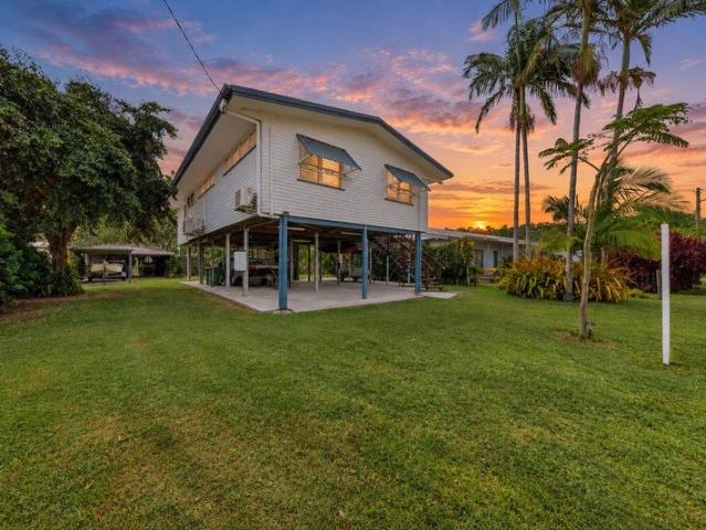 House for sale in Midge Point
