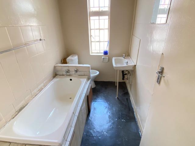 Apartment for rent in Cottesloe, Johannesburg