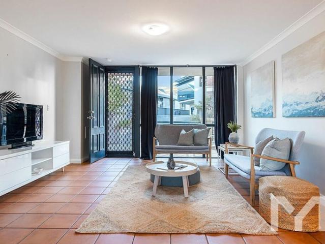 Townhouse for rent in North Fremantle, Western Australia