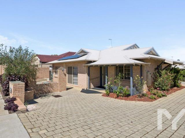 House for sale in Attadale, City of Melville
