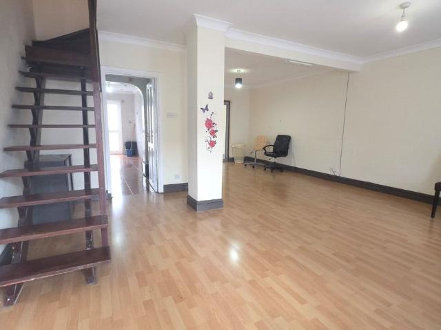 House for rent in Newbury Park, Greater London