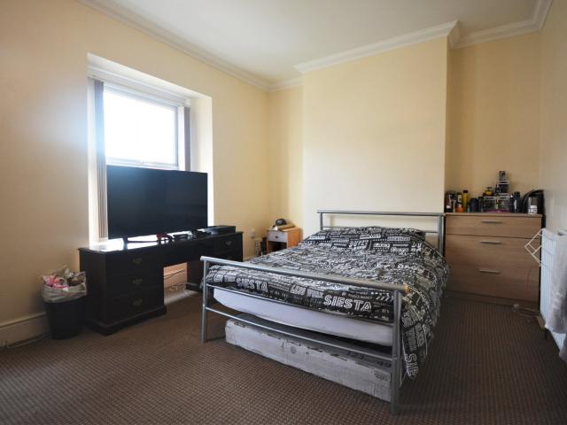 House for rent in Nangreaves, Wales