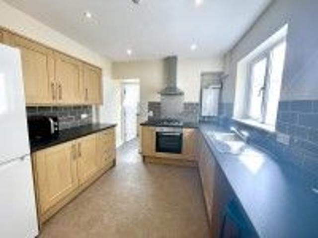 House for rent in Nangreaves, Wales