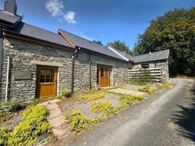 Apartment for rent in Ystrad Fflur, Ffair-rhos