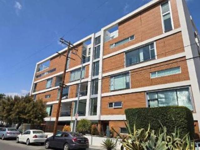Condo for sale in Los Angeles