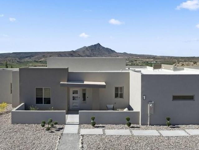 House for sale in Elephant Butte, New Mexico