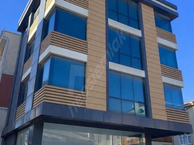 Ümraniye, İstanbul içerisinde satılık Plaza