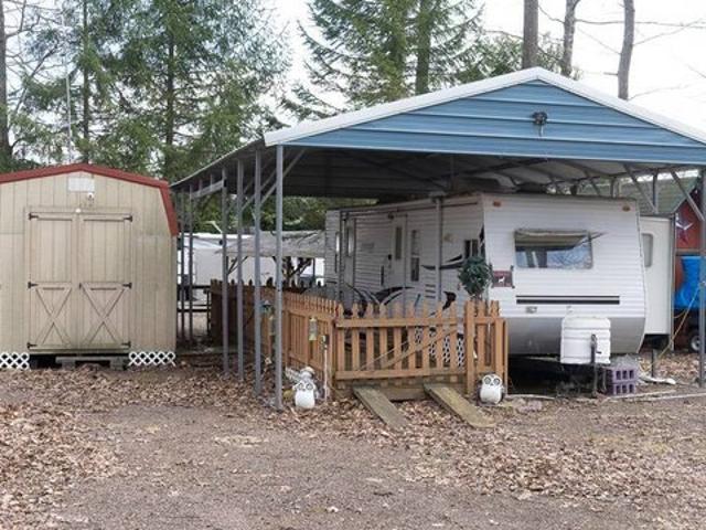 House for sale in Bruceton Mills, West Virginia