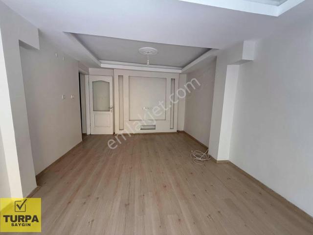 Karabağlar, İzmir içerisinde kiralık mülk