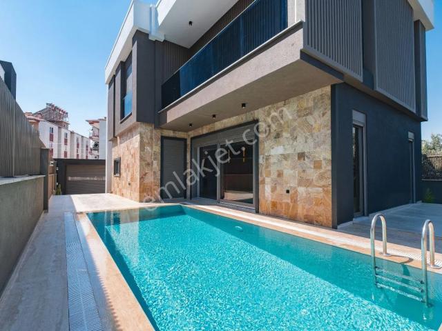 Döşemealti, Antalya içerisinde satılık Villa