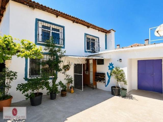 Büyükdere, Havran içerisinde satılık Villa