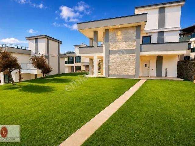 Edremit, Balikesir içerisinde satılık Villa
