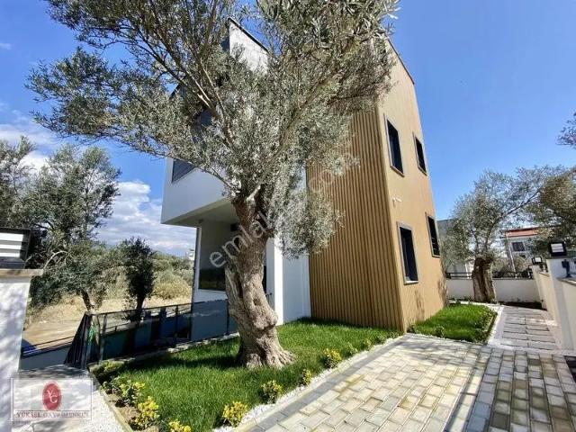 Edremit içerisinde satılık Villa