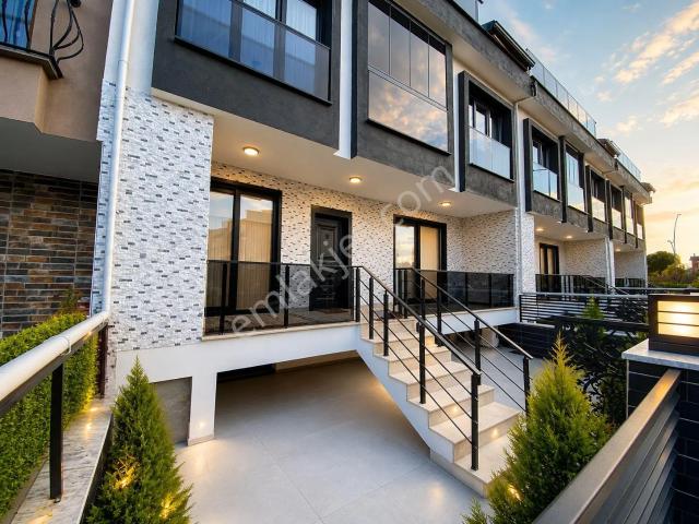 Edremit, Balikesir içerisinde satılık Villa