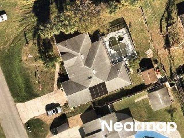 House for sale in Edgewater