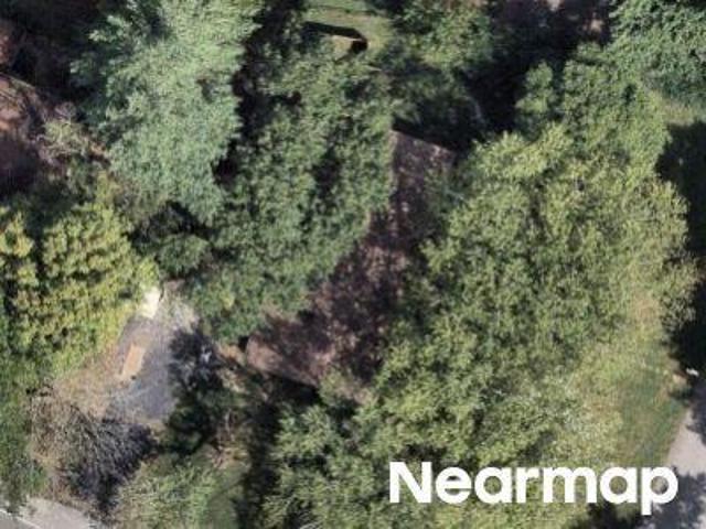 House for sale in Shawnee Estates, Bowling Green