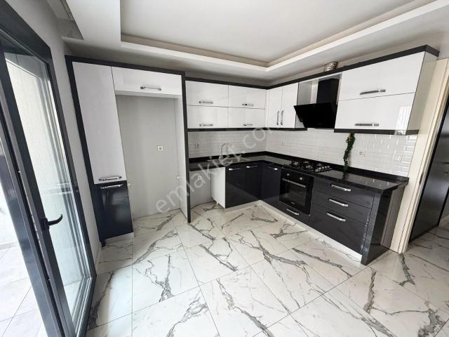 Karabağlar, İzmir içerisinde kiralık mülk