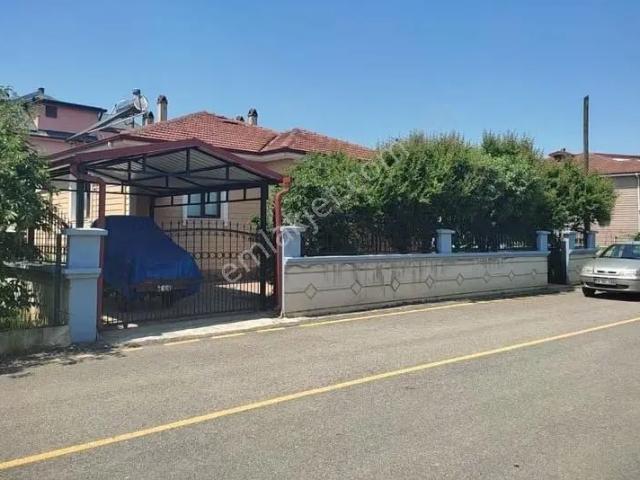 Akyazi, Sakarya içerisinde satılık Villa