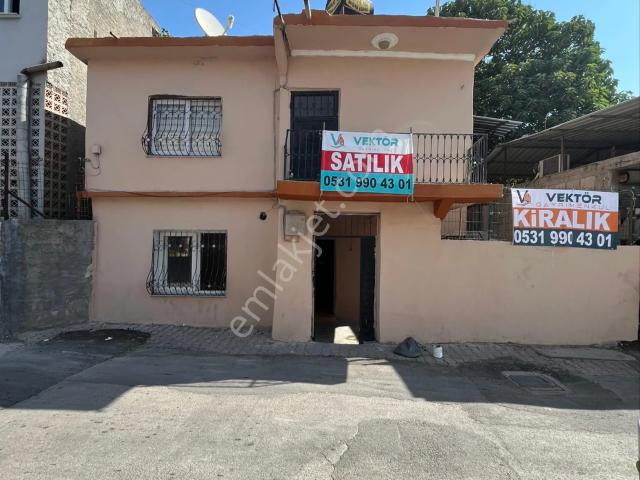 Yüreğir, Adana içerisinde satılık Villa