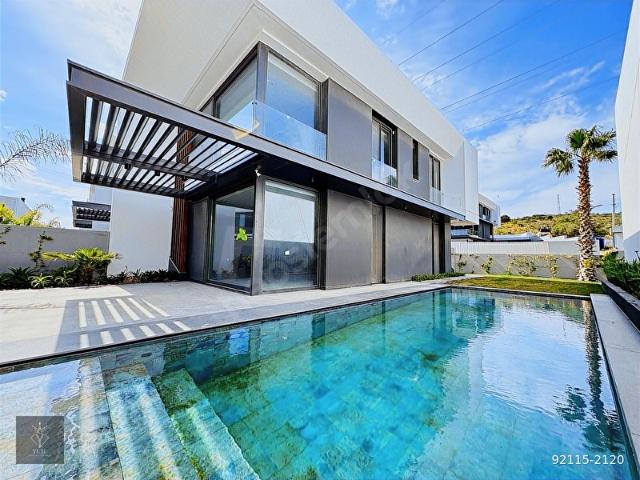 Çeşme, İzmir içerisinde satılık Villa