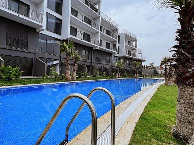 Çeşme, İzmir içerisinde satılık mülk