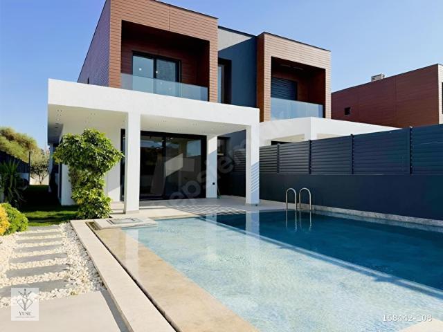 Çeşme, İzmir içerisinde satılık Villa