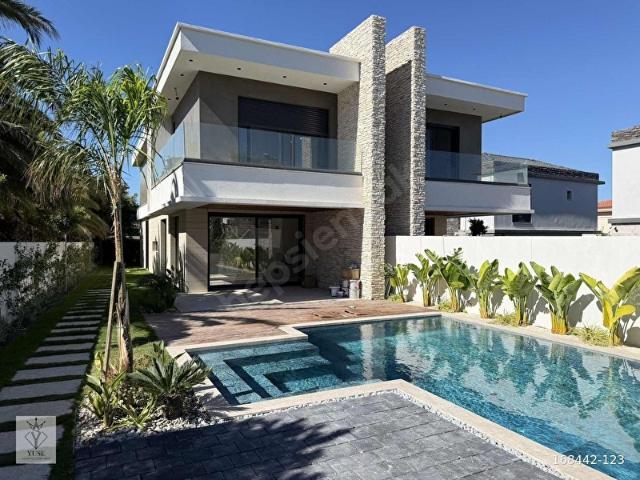 Çeşme, İzmir içerisinde satılık Villa