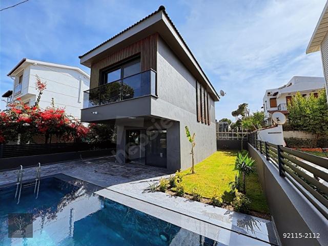 Çeşme, İzmir içerisinde satılık Villa