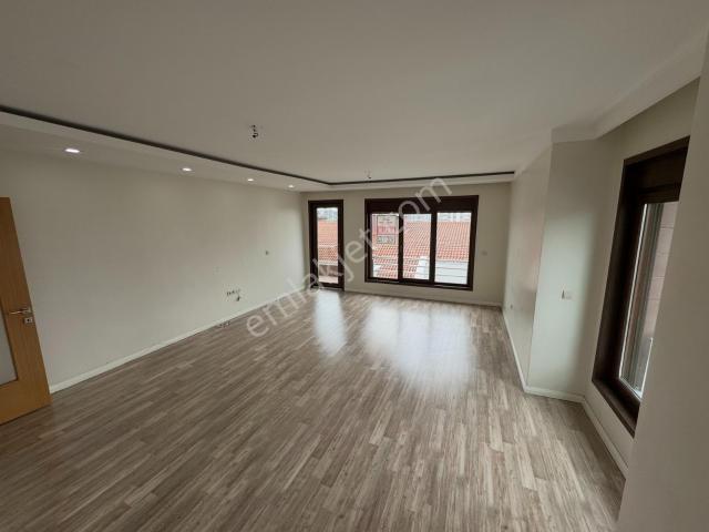 Yeşilyurt Mahallesi, Başiskele içerisinde kiralık mülk